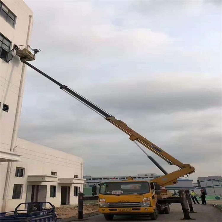 下谷坪土家族乡哪里有小型吊车出租的